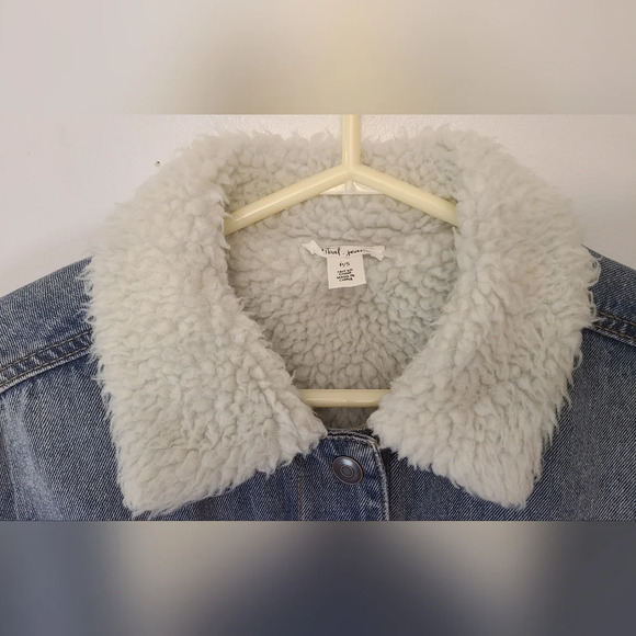 Tribal Jeans Embroidered Roses Denim Jacket, Blue, Women's Petite S, Bue & Red - Picture 4 of 7